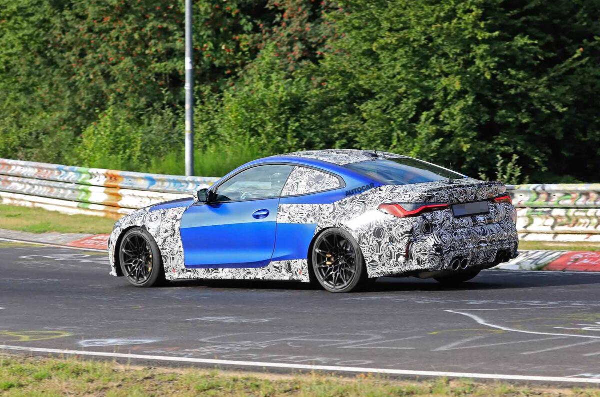 BMW M4 2020 spyshots side track