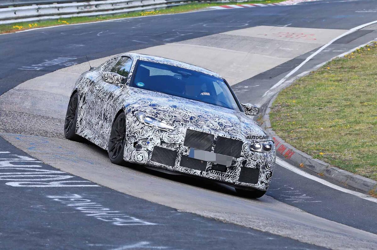 BMW M4 spyshots Nurburgring front 3/4 carousel