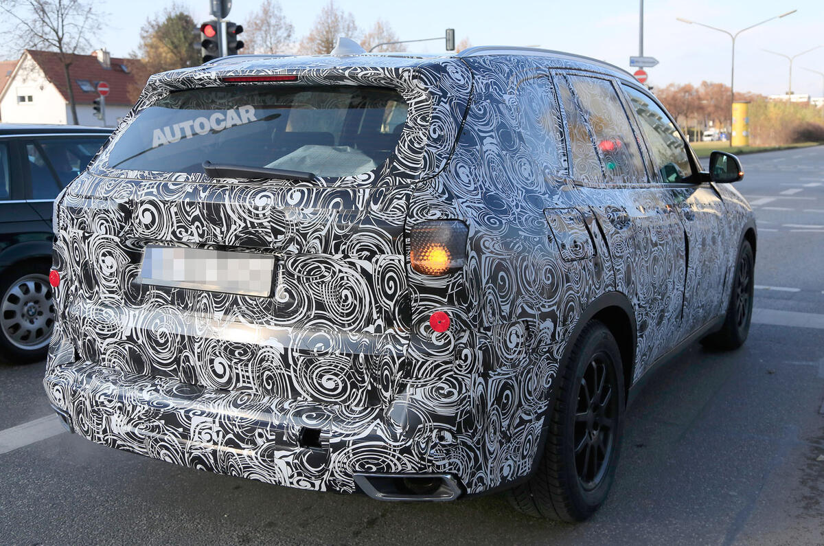 2018 BMW X5 spotted in new bodywork