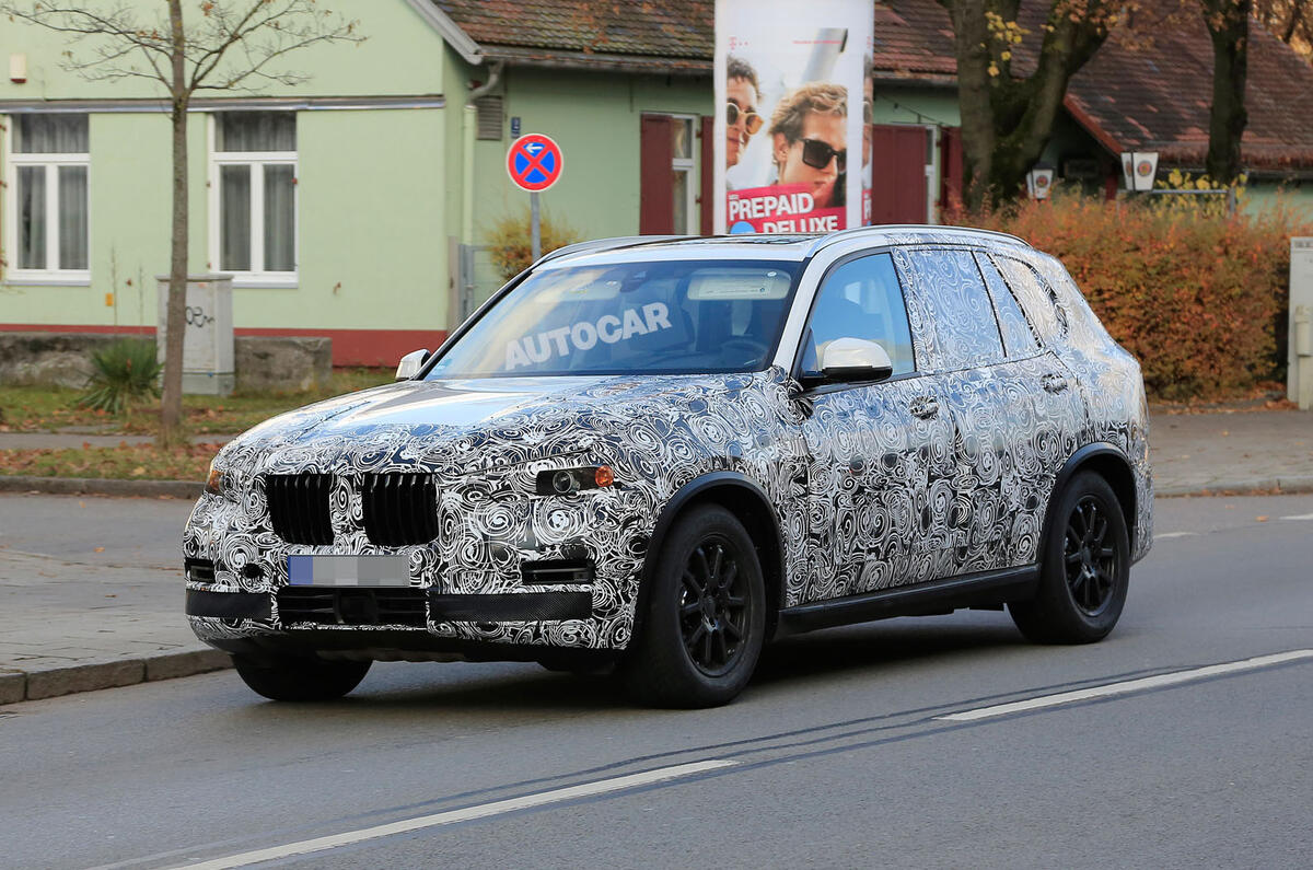 2018 BMW X5 spotted in new bodywork