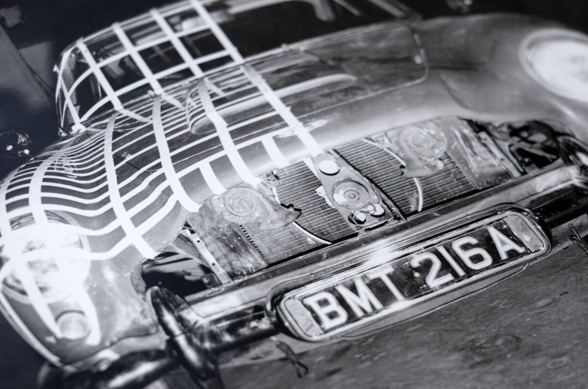Aston Martin DB5 007