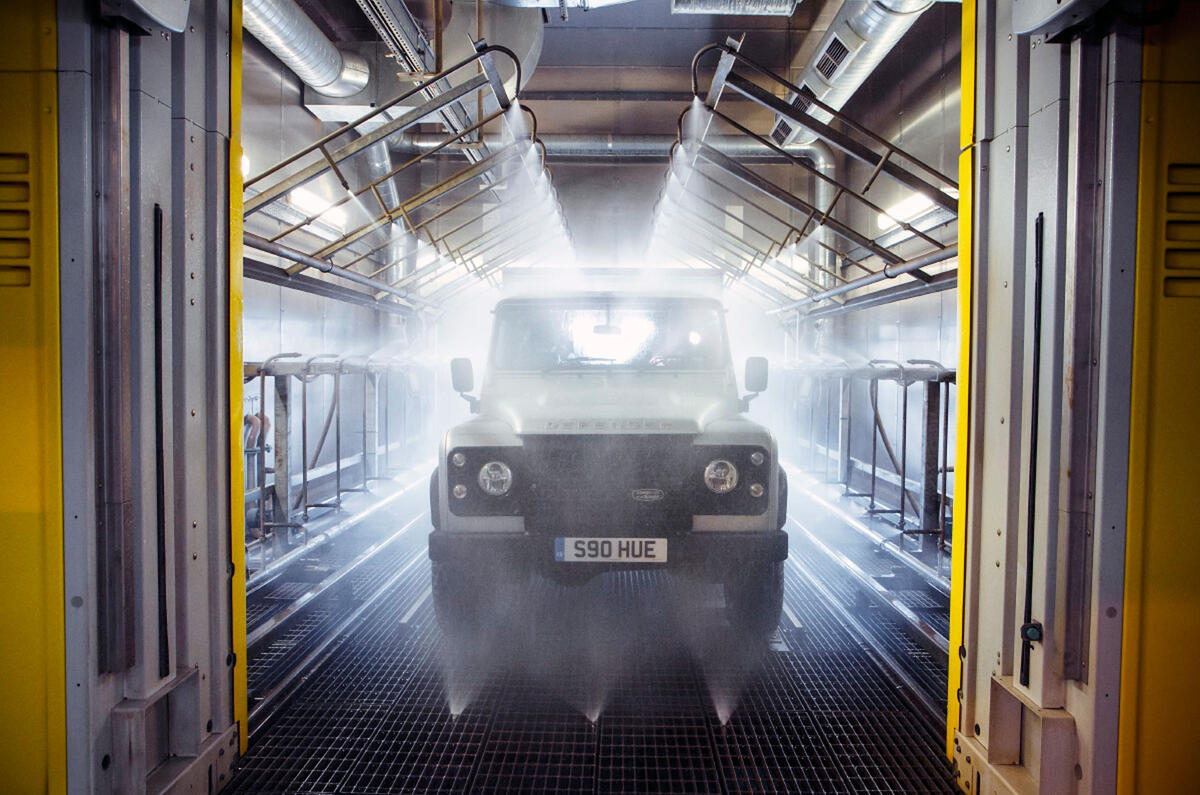 download land rover defender 2000 for sale