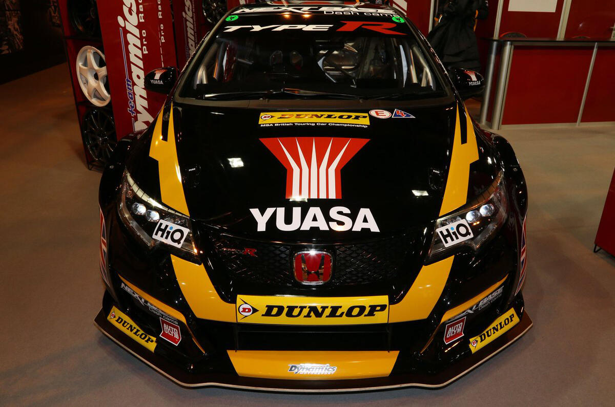 2017 Honda Civic Type R BTCC racer revealed with striking new livery | Autocar 2017 Honda Civic Type R BTCC racer revealed with striking new livery | Autocar