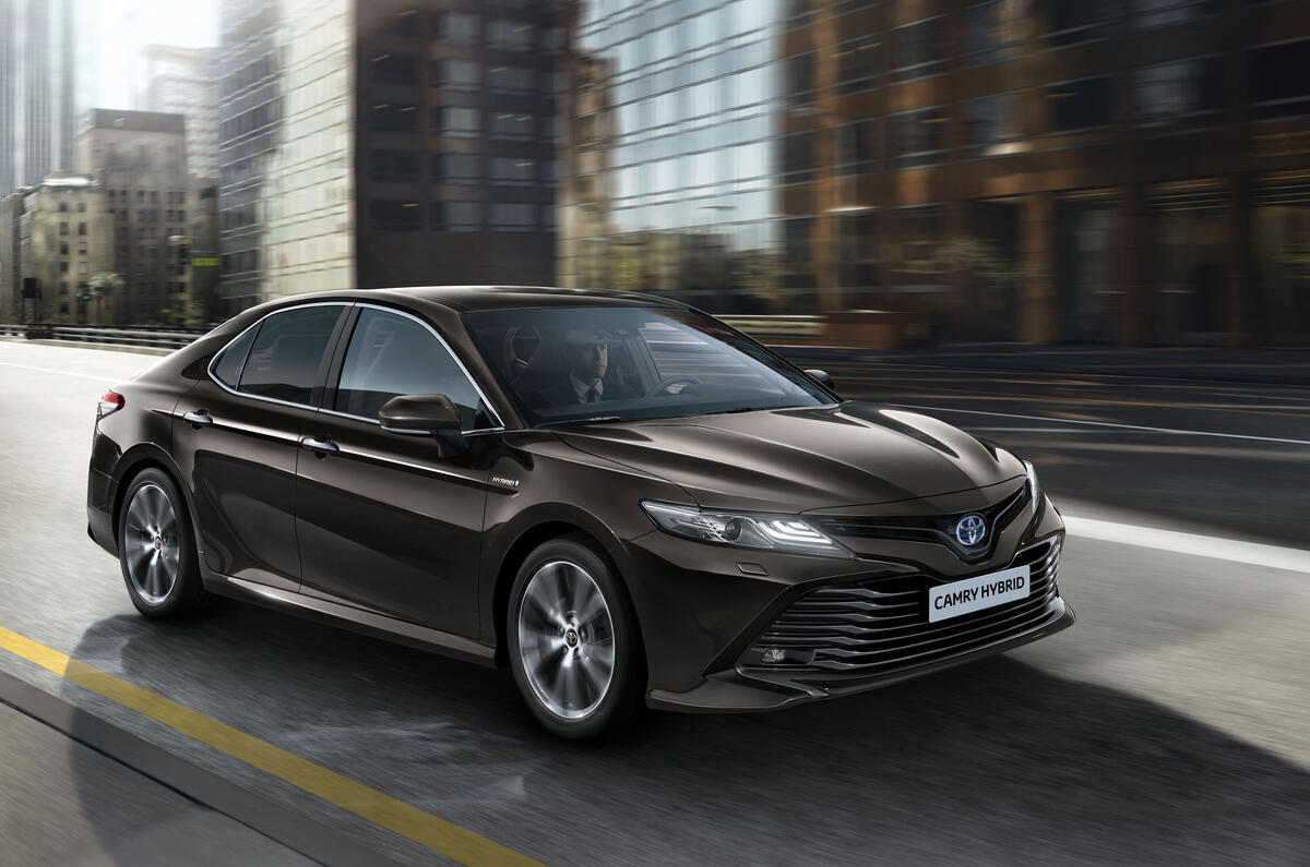 Toyota Camry to return to Britain as Mondeo Hybrid rival