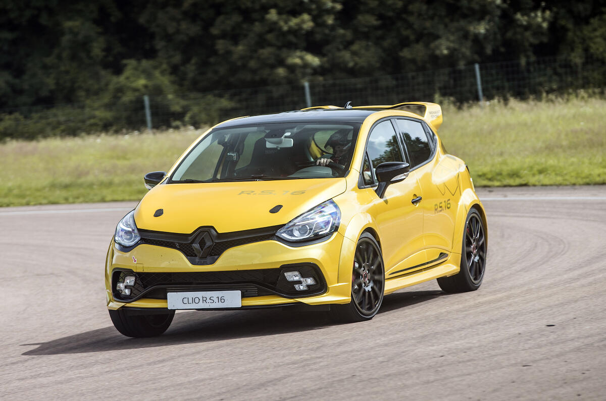  Primer manejo del Renault Clio RS1
