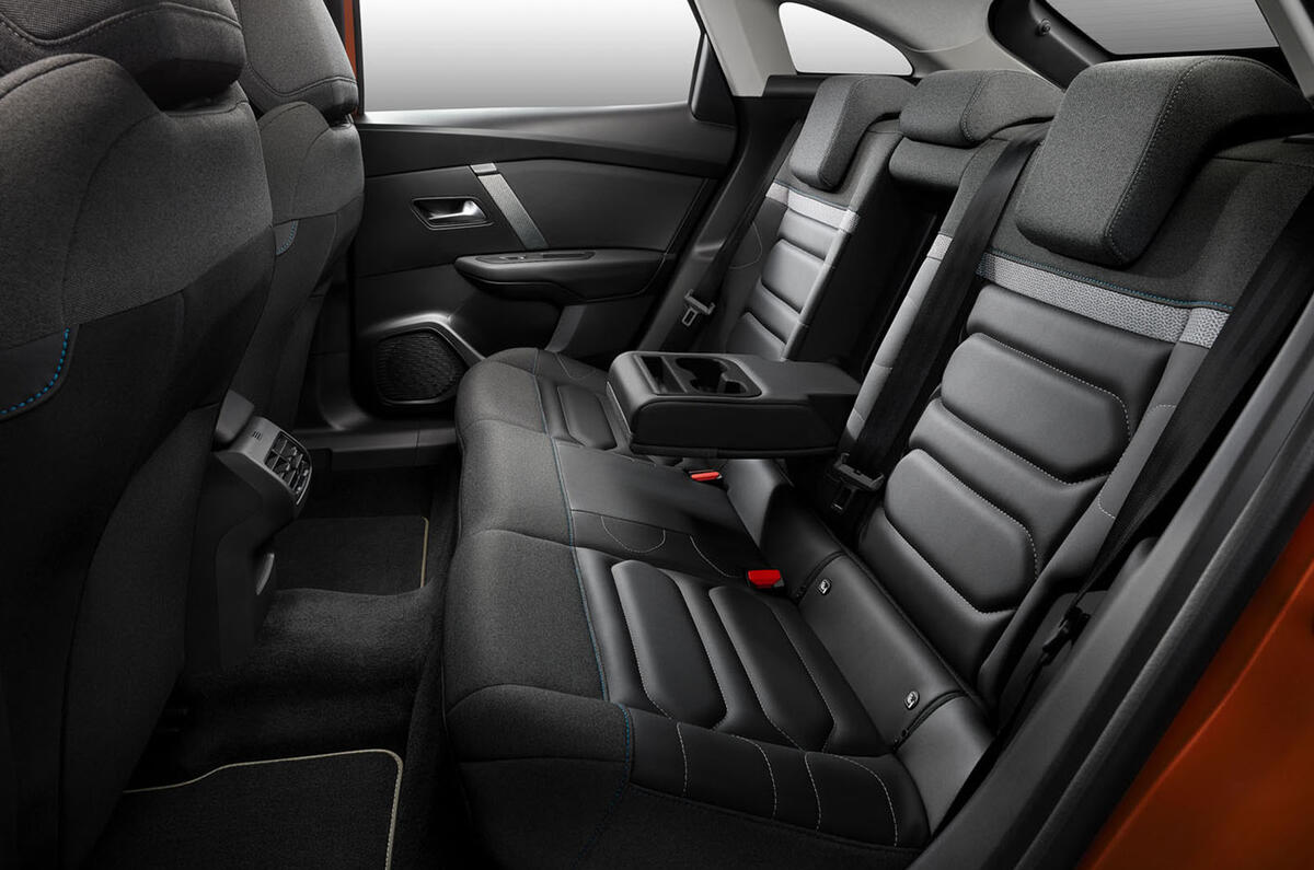 2020 Citroen e-C4 - interior