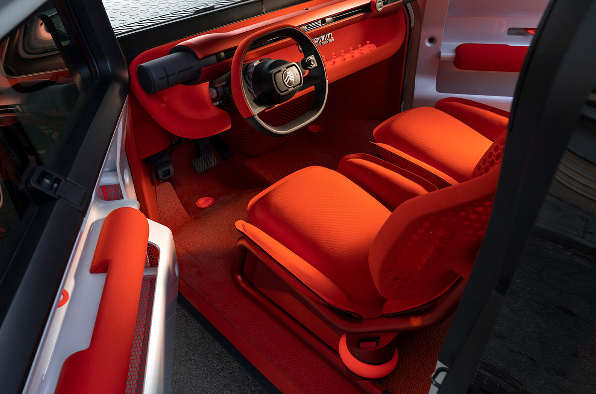 Citroen Oli 2022 interior