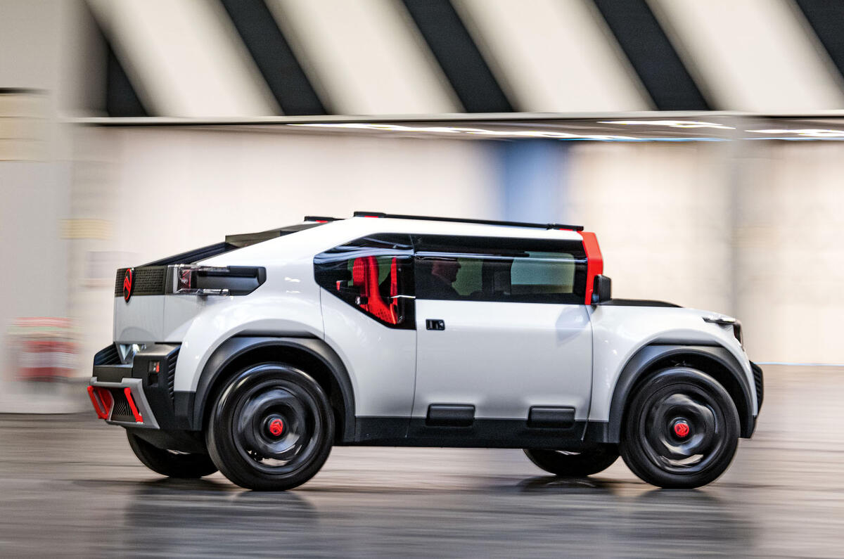 Citroen Oli prototype drive driving side