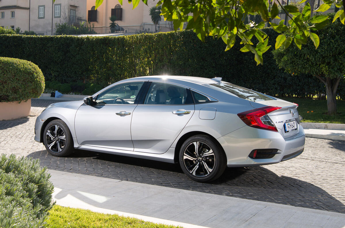 New Honda Civic saloon heading to the UK