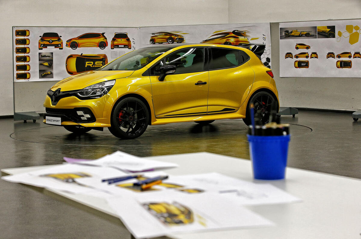 Renault Clio RS16