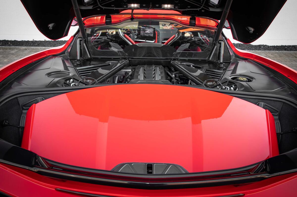 Corvette C8 bootroof