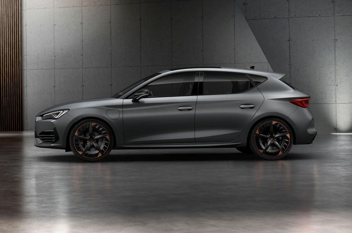 Cupra Leon eHybrid hatch official press images - side
