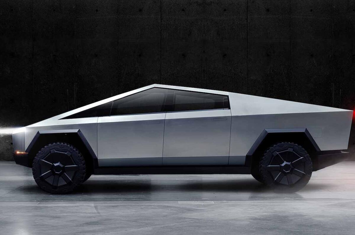 Tesla Cybertruck side