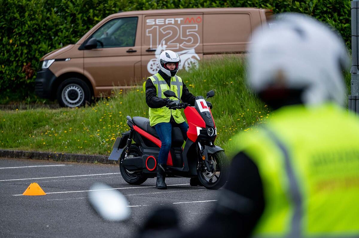 do you need a cbt to drive a moped