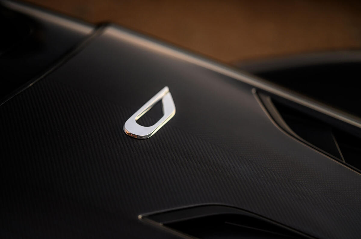 Czinger 21C hypercar teaser - lines