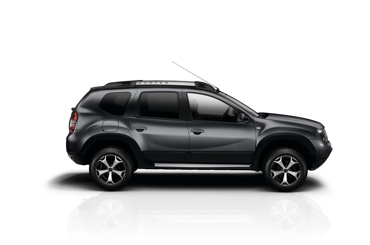 Dacia Introduces Top Spec Se Summit To Suv Range Autocar