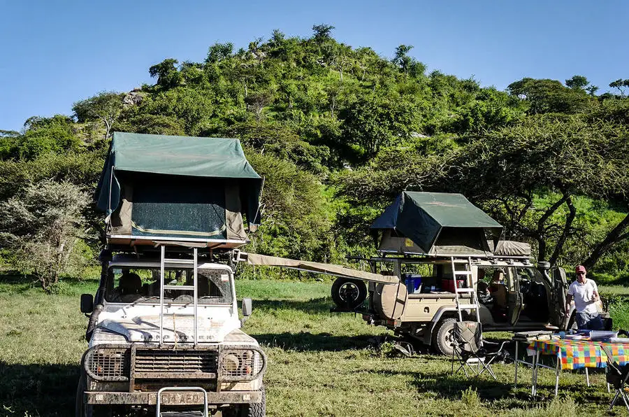 Defender africa rw blog 100
