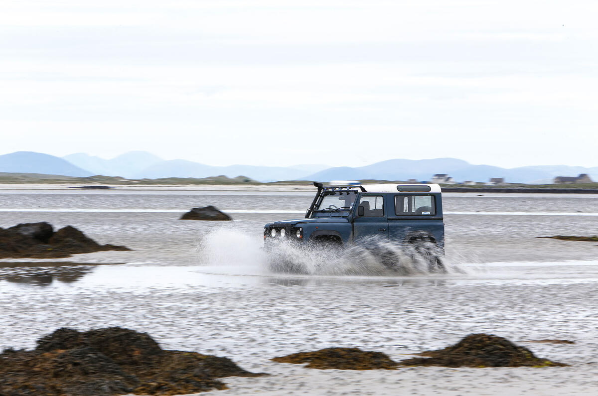Defender atlantic 2015 013
