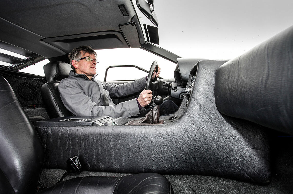 DeLorean DMC-12