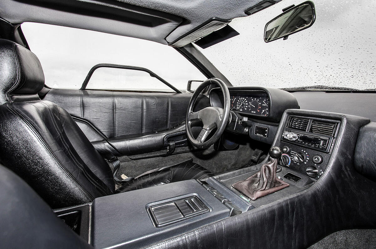 DeLorean DMC-12