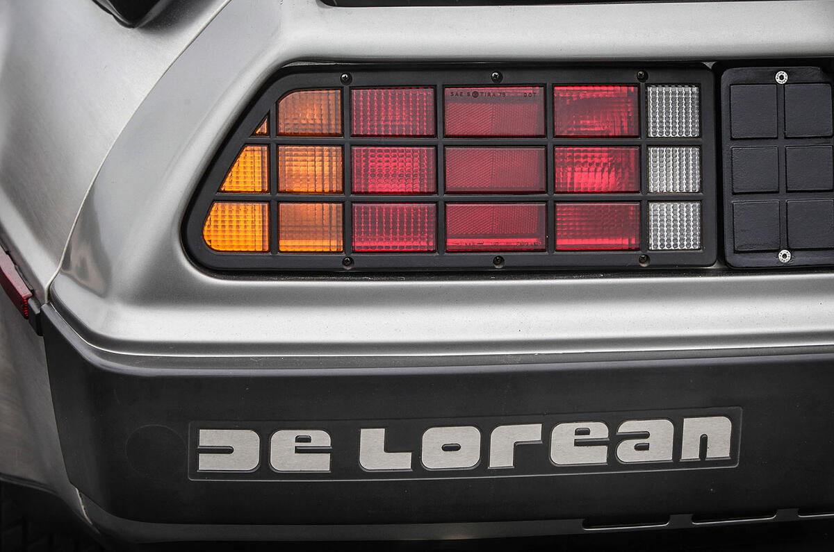 DeLorean DMC-12