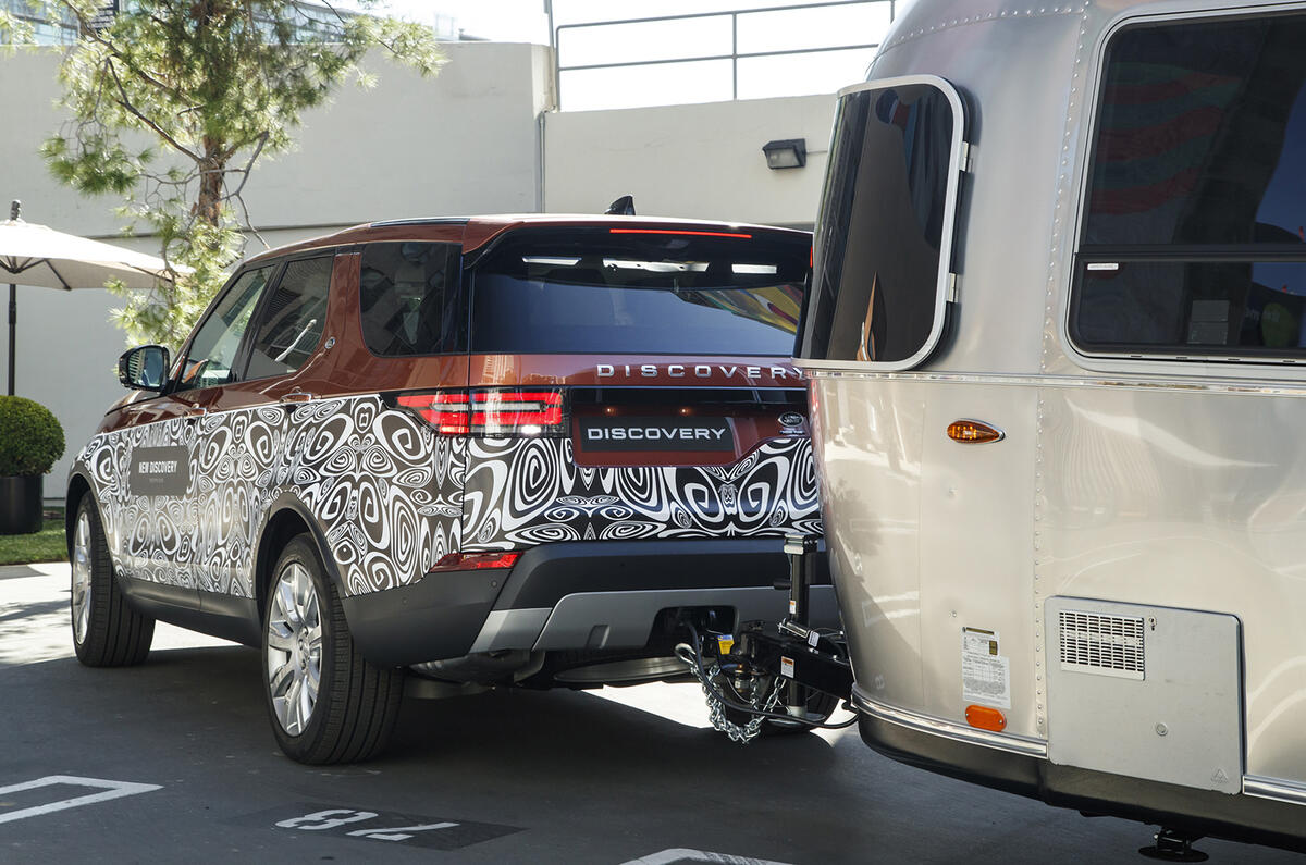First test Land Rover Discovery’s new trailer parking for dummies