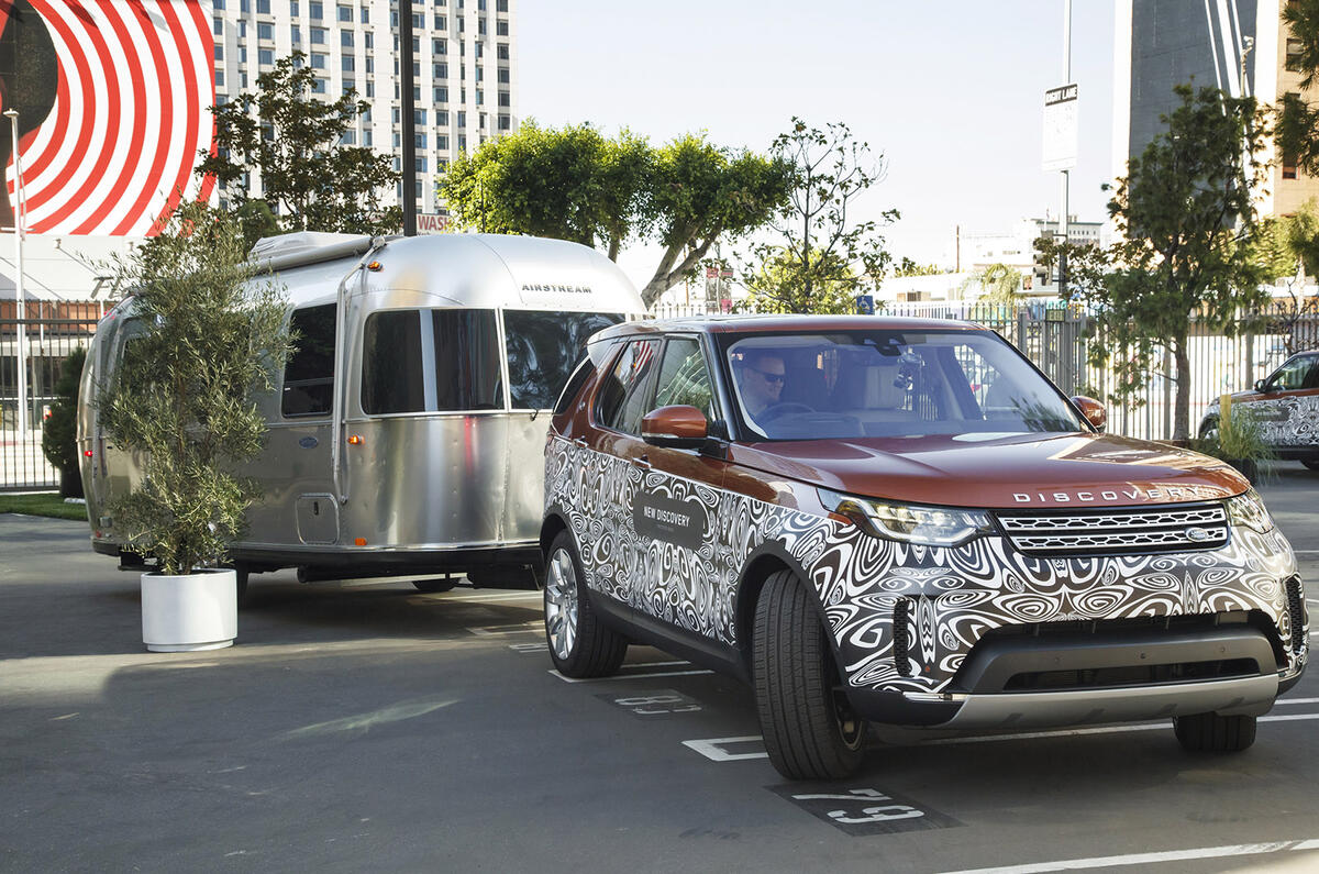 Land Rover Discovery Advance Tow Assist