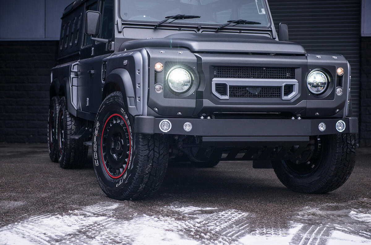Chelsea Truck Company 6X6 Civilian Carrier launches | Autocar