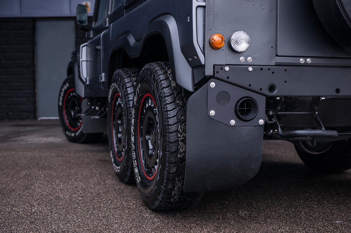 Chelsea Truck Company 6X6 Civilian Carrier launches | Autocar