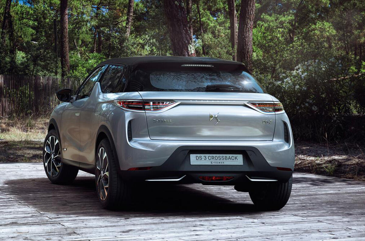 New Ds 3 Crossback Revealed With Petrol Diesel And Electric Power