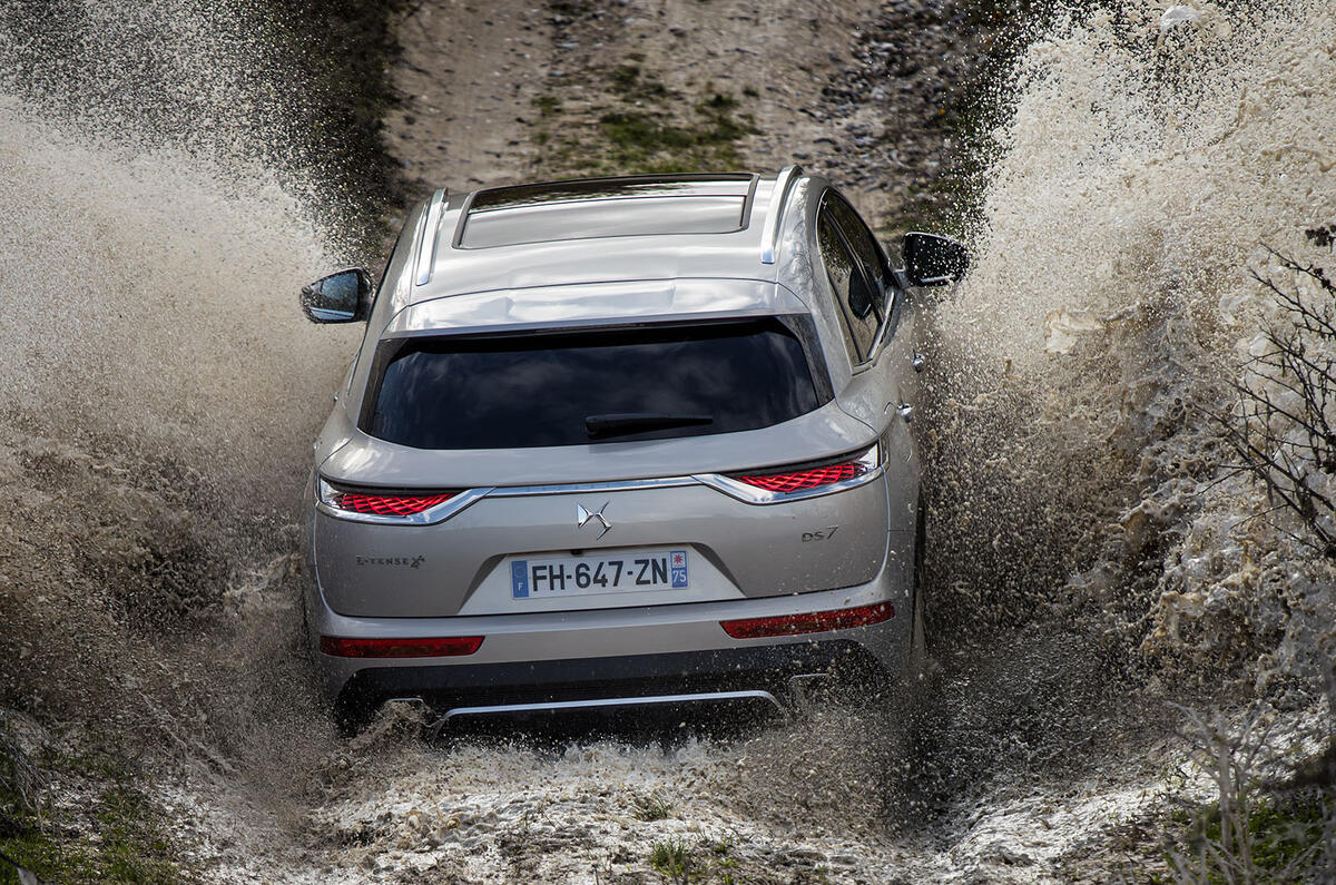 DS 7 Crossback E-Tense 2019 first drive review - wading rear