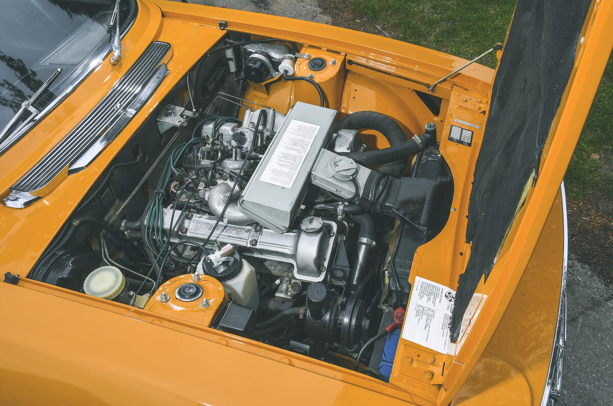 1972 Triumph Stag - engine
