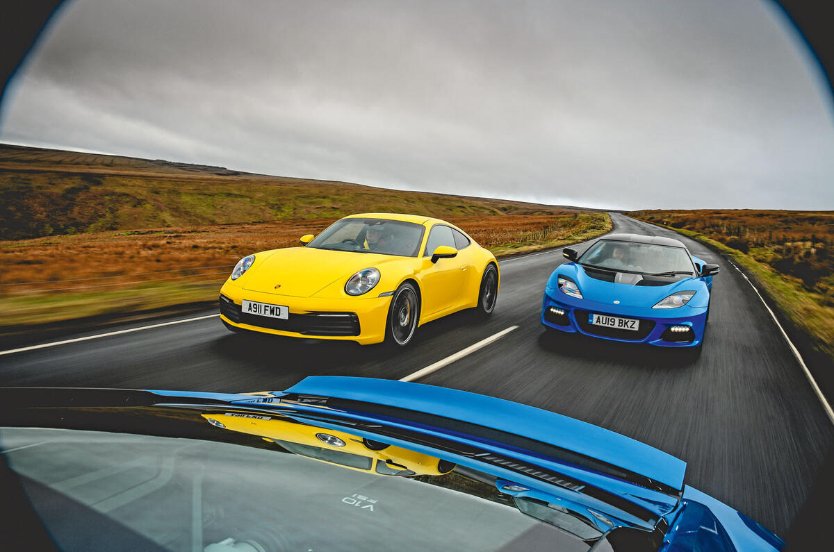 Porsche 911 vs Audi R8 V10 Coupé vs Lotus Evora GT410