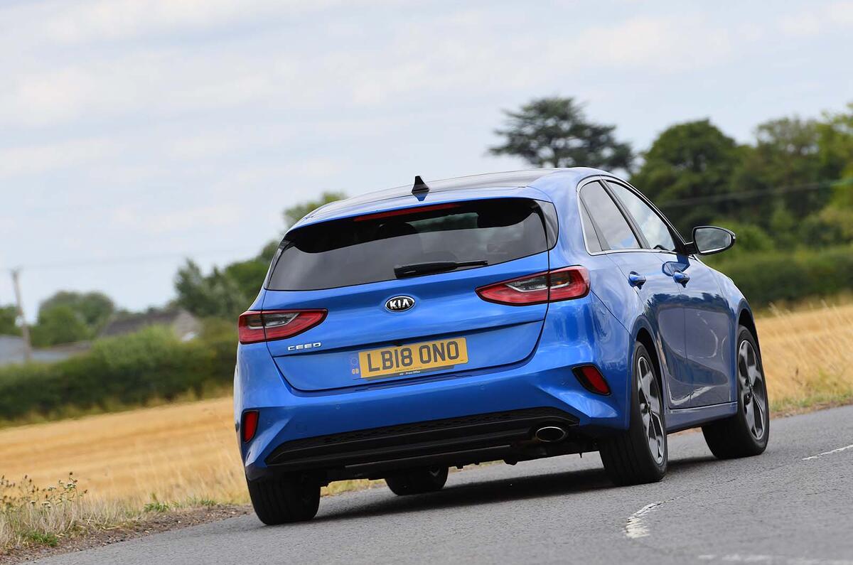 Kia Ceed 1 4 T Gdi First Edition Review Autocar