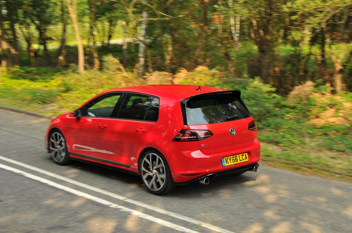 Volkswagen Golf GTI Clubsport top profile