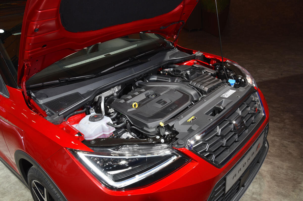 New Seat Arona revealed as Nissan Juke rival