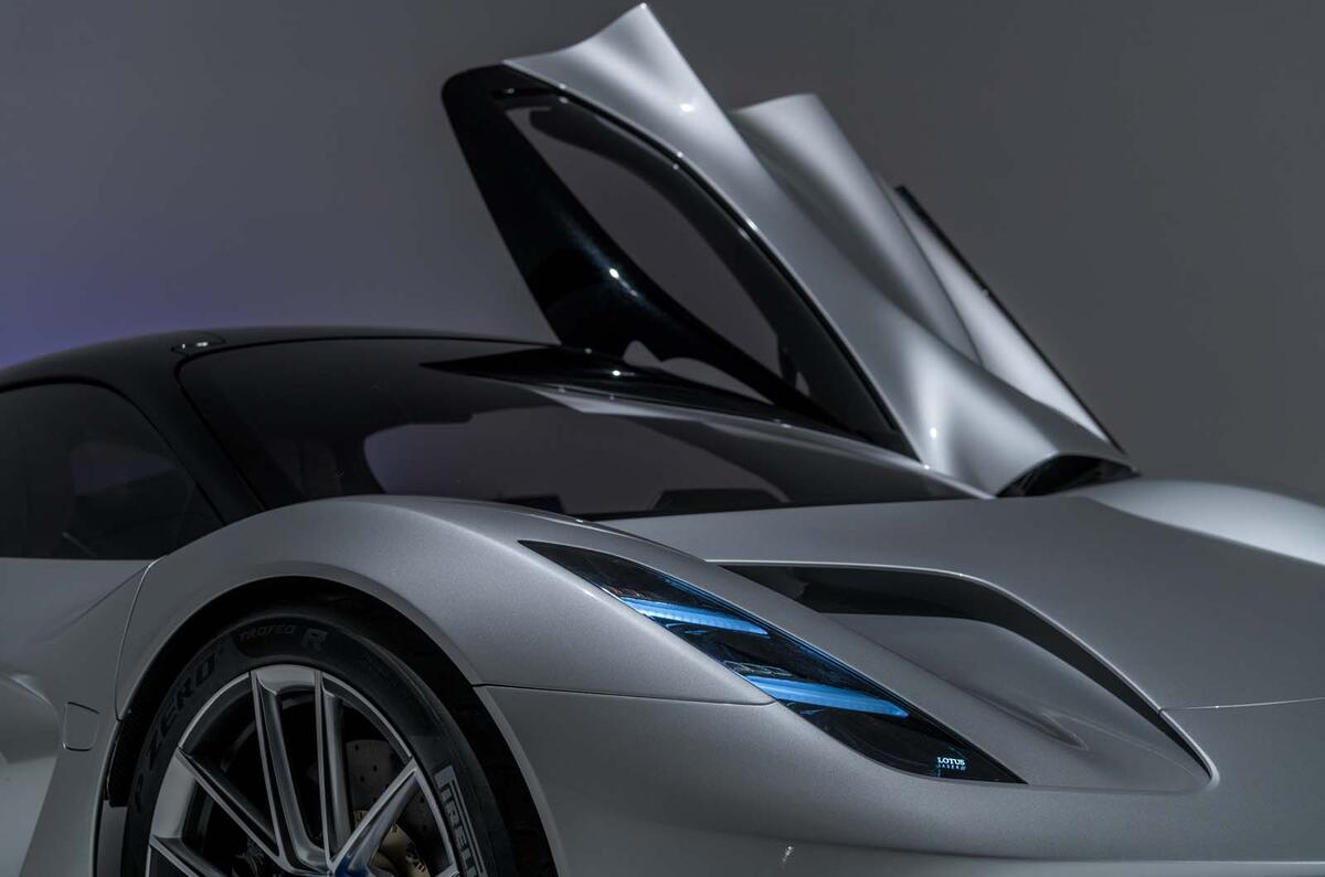 Lotus Evija revealed - studio shoot