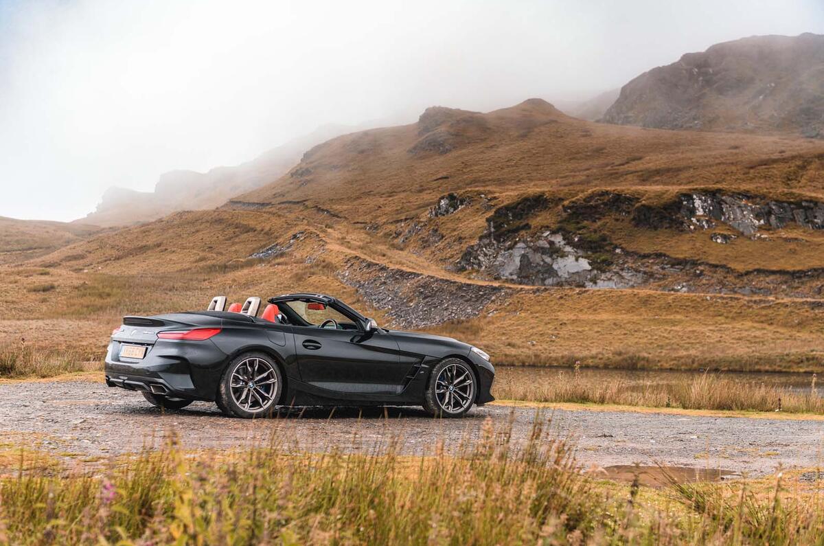 Comparativa Bmw Z4 M40i Vs Porsche 718 Boxster T Vs Audi