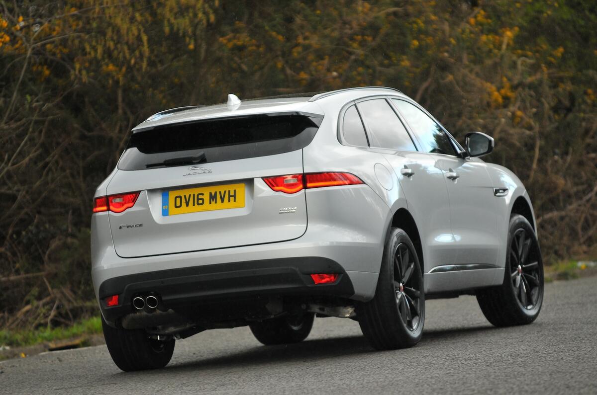 Jaguar f pace 2016