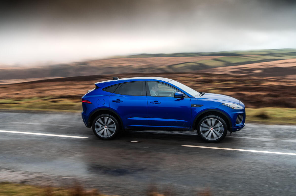 Porsche Macan vs Jaguar E-Pace 2019 - E-Pace side