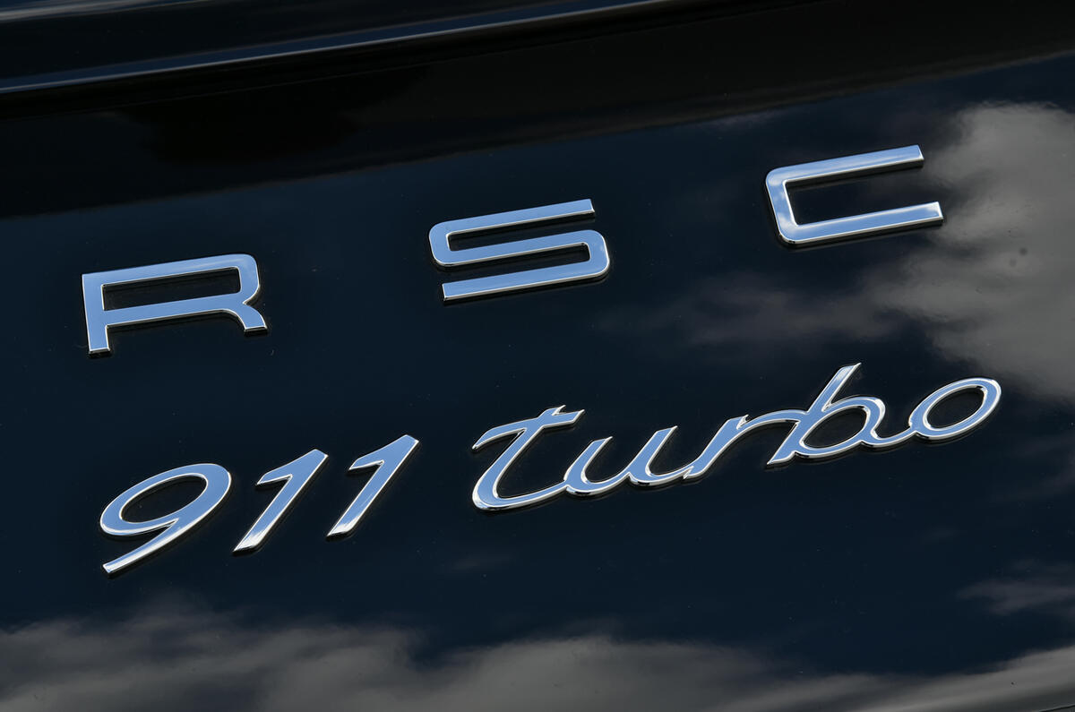 Porsche 911 Turbo badging