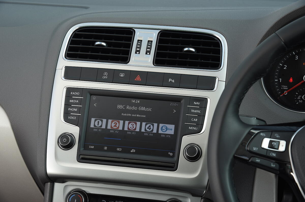 2016 Volkswagen Polo 1.2 TSI 90 Beats Edition review ...