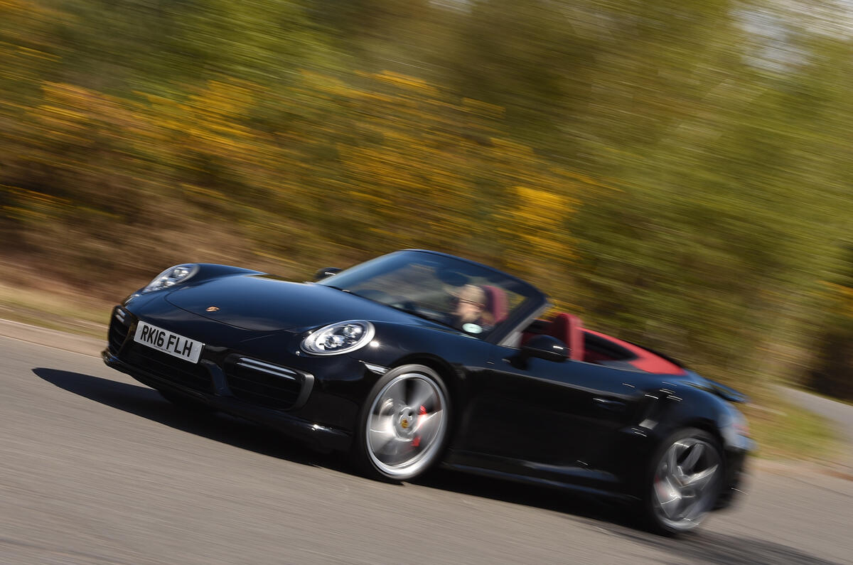 Porsche 911 Turbo Cabriolet cornering