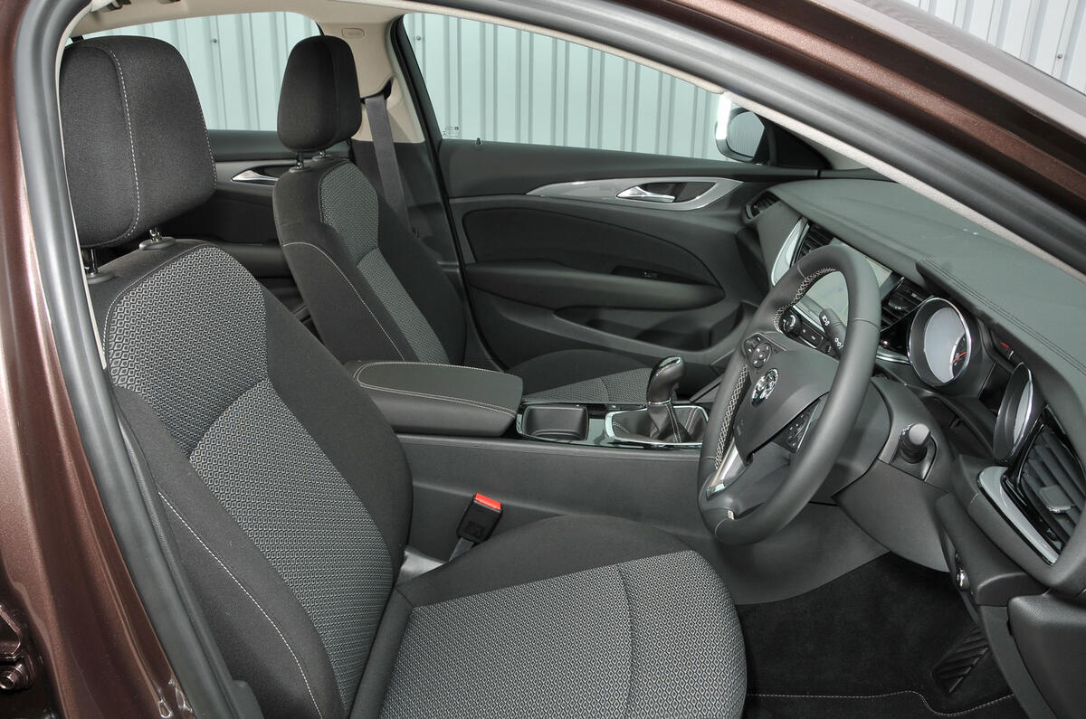 Vauxhall Insignia Grand Sport 1 5 2017 Review Autocar