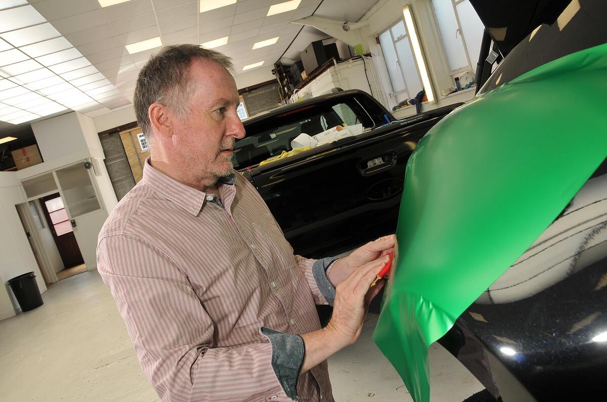 How to wrap a car the art of transforming cars with wrapping Autocar