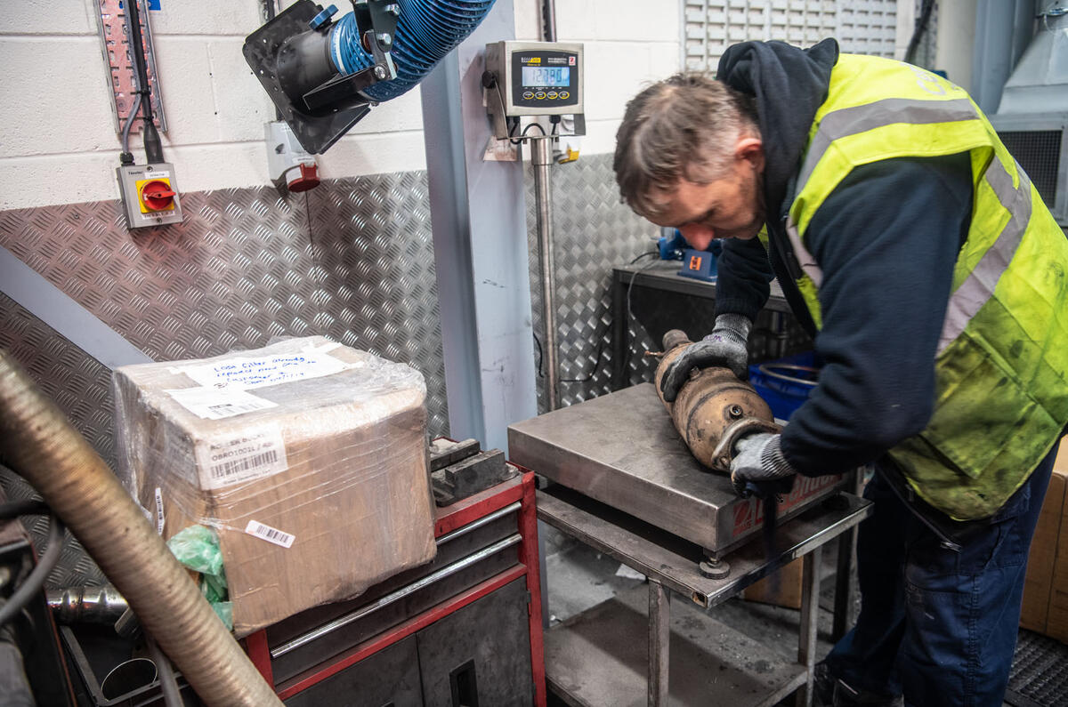 Getting Cleaned Out Diesel Particulate Filters 10 Years On Autocar