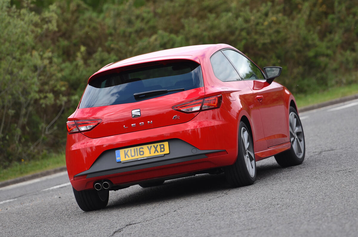 16 Seat Leon 1 4 Ecotsi Fr Titanium Review Review Autocar