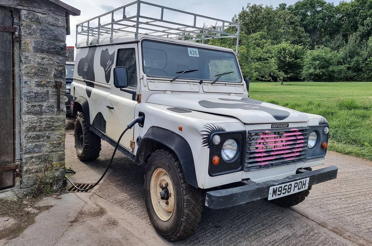 UK firm can electrify original Land Rover Defender for £24,000 | Autocar