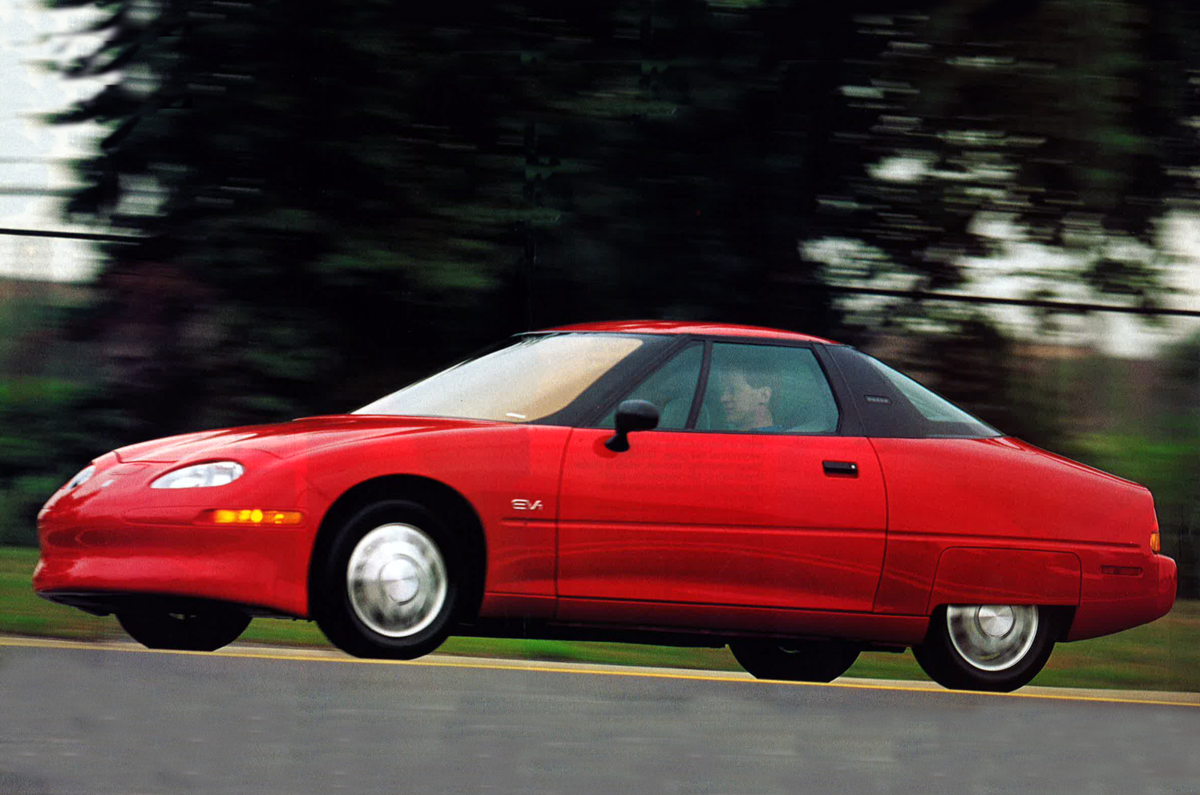 GM EV1 driving shot