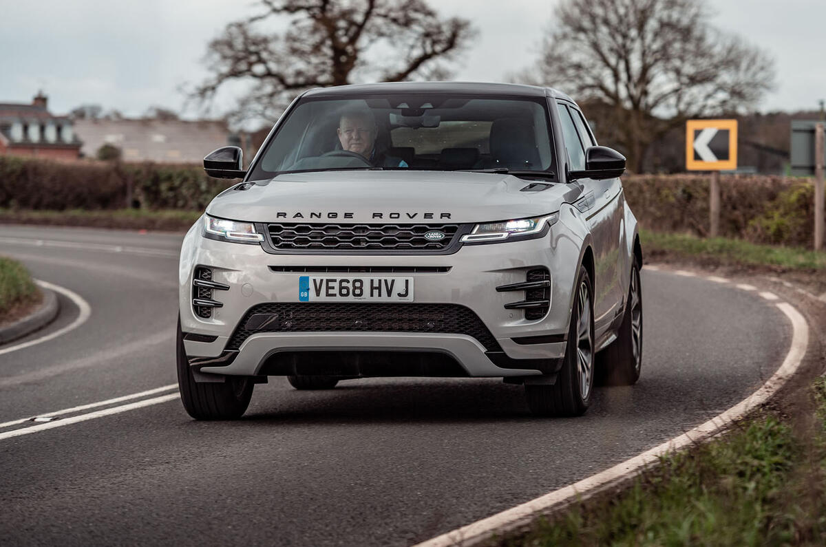 Range Rover Evoque D180 Se R Dynamic 2019 Uk Review Autocar